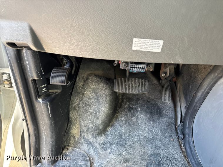 image for item FK0889 2018 Ford E450 Super Duty shuttle bus