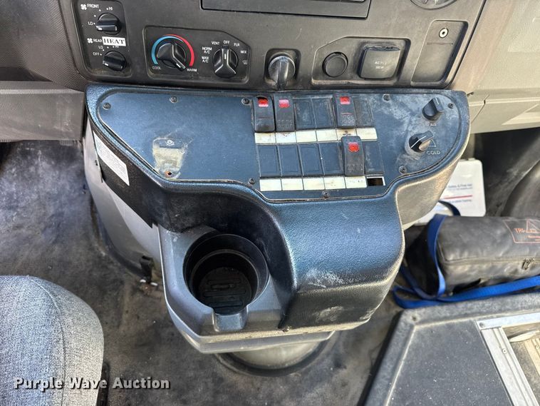 image for item FK0889 2018 Ford E450 Super Duty shuttle bus