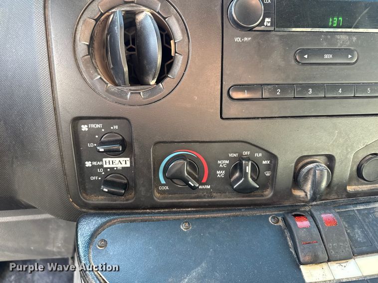 image for item FK0889 2018 Ford E450 Super Duty shuttle bus