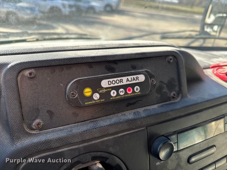 image for item FK0889 2018 Ford E450 Super Duty shuttle bus