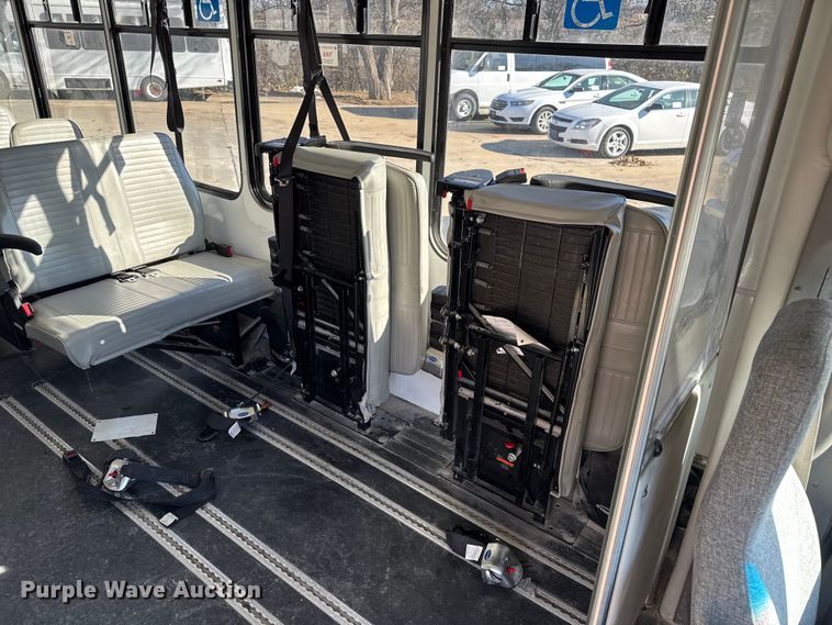 image for item FK0889 2018 Ford E450 Super Duty shuttle bus