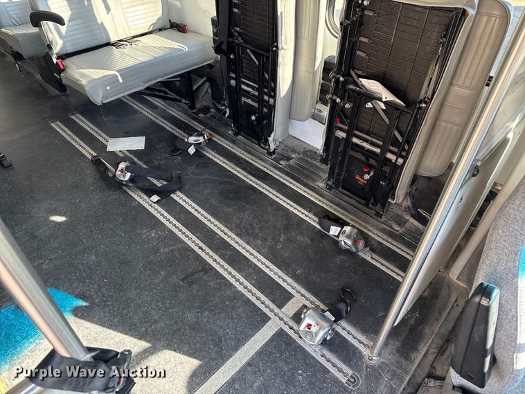 image for item FK0889 2018 Ford E450 Super Duty shuttle bus