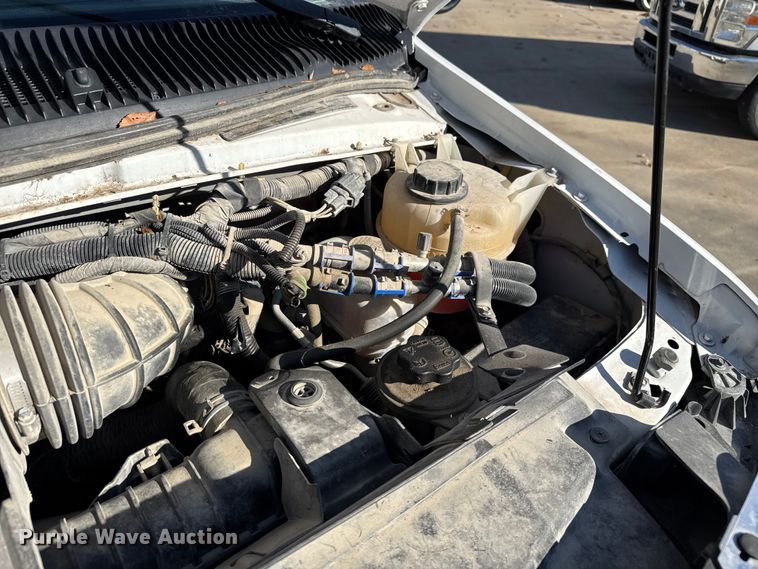 image for item FK0889 2018 Ford E450 Super Duty shuttle bus