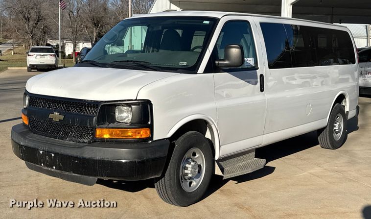 image for item FK0892 2015 Chevrolet Express 3500 van