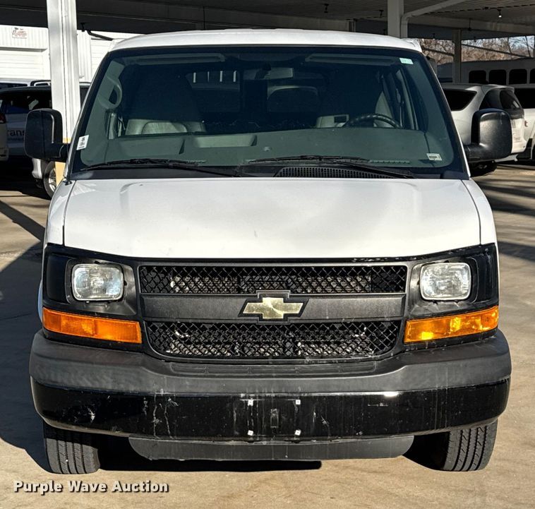 image for item FK0892 2015 Chevrolet Express 3500 van