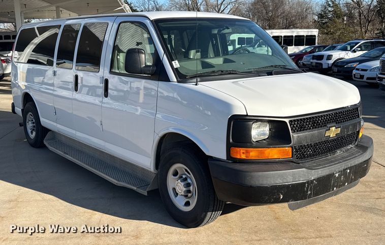 image for item FK0892 2015 Chevrolet Express 3500 van