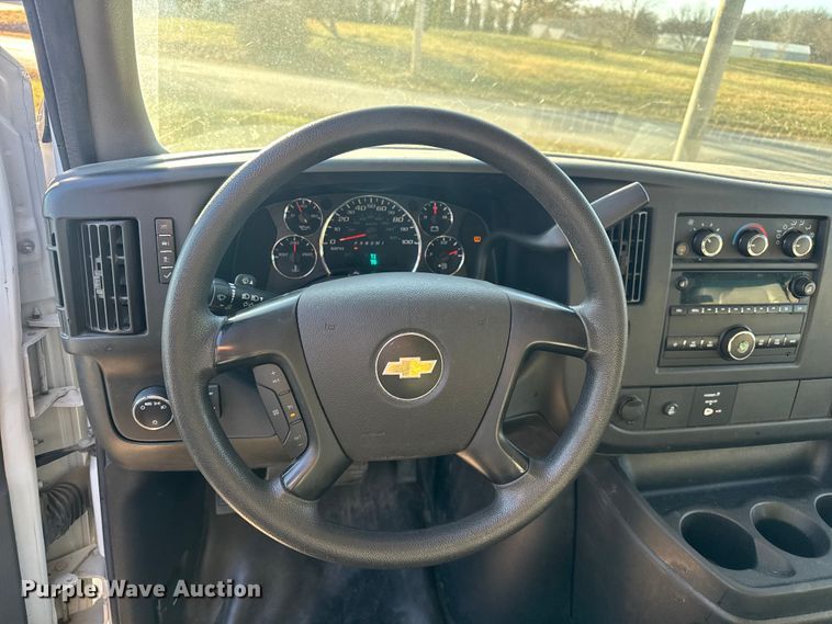 image for item FK0892 2015 Chevrolet Express 3500 van