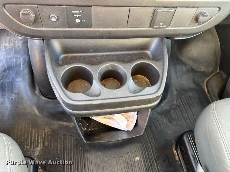 image for item FK0892 2015 Chevrolet Express 3500 van