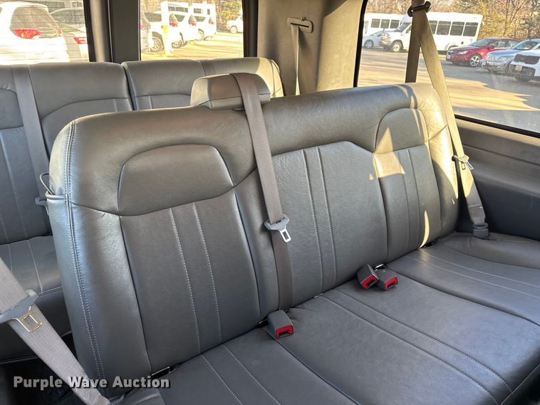 image for item FK0892 2015 Chevrolet Express 3500 van