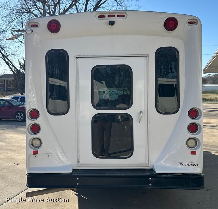 image for item FK0893 2017 Ford E450 Super Duty shuttle bus