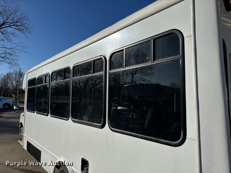 image for item FK0893 2017 Ford E450 Super Duty shuttle bus