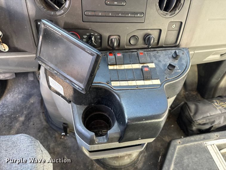 image for item FK0893 2017 Ford E450 Super Duty shuttle bus