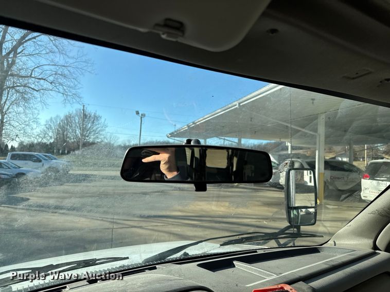 image for item FK0893 2017 Ford E450 Super Duty shuttle bus