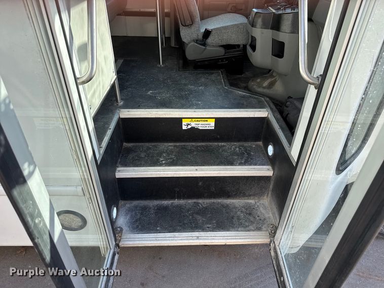 image for item FK0893 2017 Ford E450 Super Duty shuttle bus