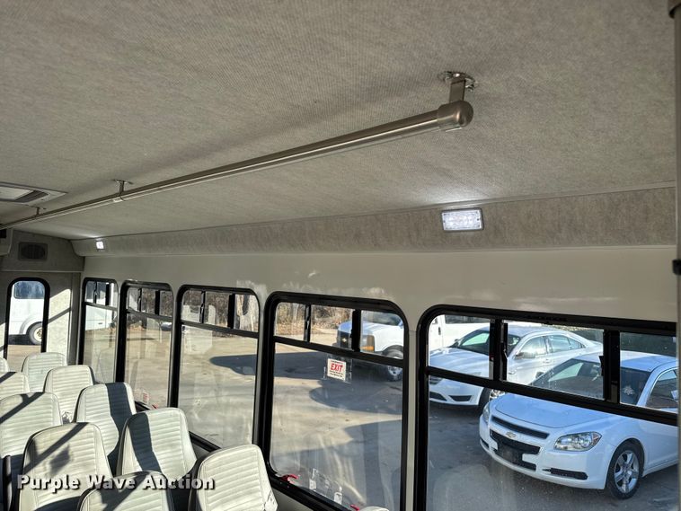 image for item FK0893 2017 Ford E450 Super Duty shuttle bus