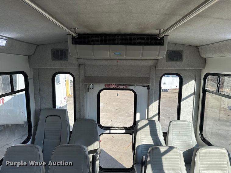 image for item FK0893 2017 Ford E450 Super Duty shuttle bus