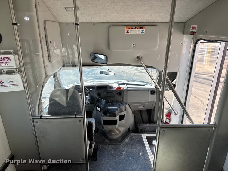 image for item FK0893 2017 Ford E450 Super Duty shuttle bus