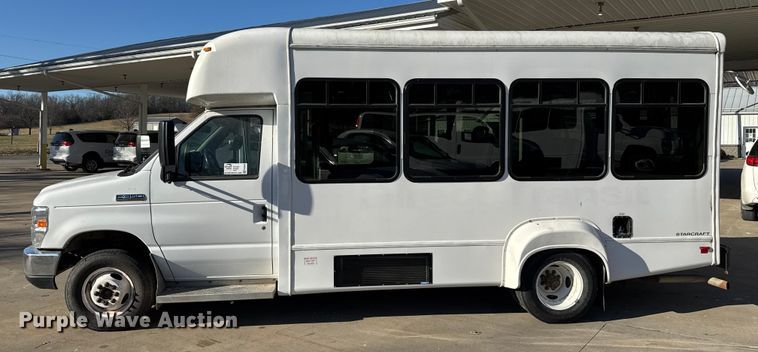 image for item FK0894 2015 Ford E350 shuttle bus