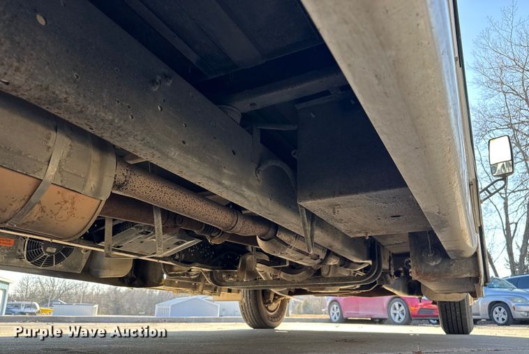 image for item FK0894 2015 Ford E350 shuttle bus