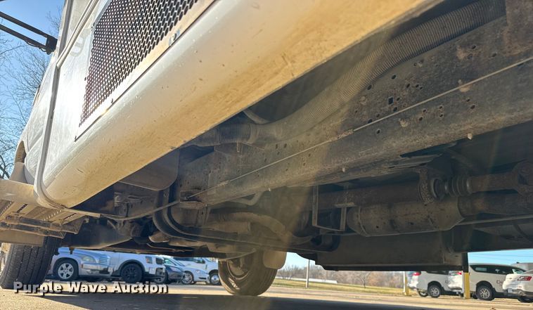 image for item FK0894 2015 Ford E350 shuttle bus