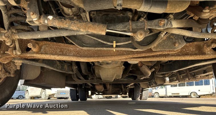 image for item FK0894 2015 Ford E350 shuttle bus