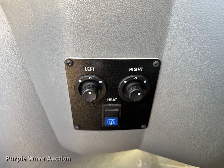 image for item FK0894 2015 Ford E350 shuttle bus