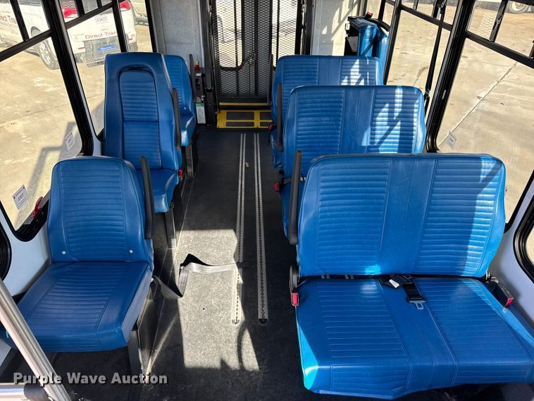 image for item FK0894 2015 Ford E350 shuttle bus