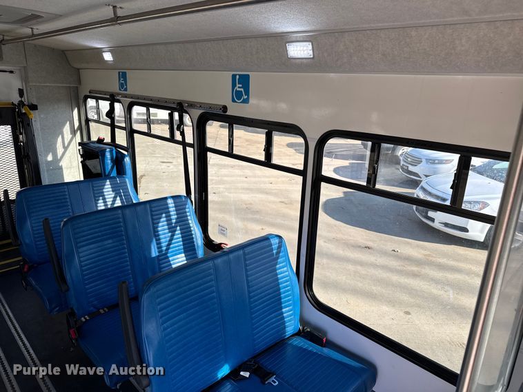 image for item FK0894 2015 Ford E350 shuttle bus