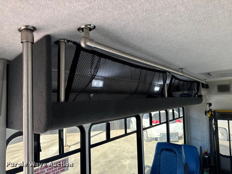 image for item FK0894 2015 Ford E350 shuttle bus