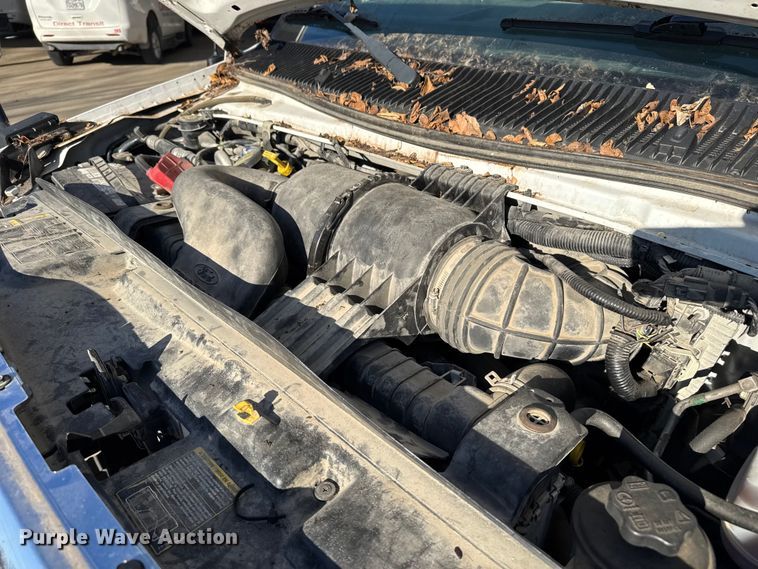 image for item FK0894 2015 Ford E350 shuttle bus