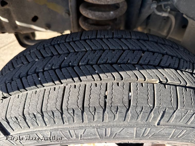 image for item FK0894 2015 Ford E350 shuttle bus