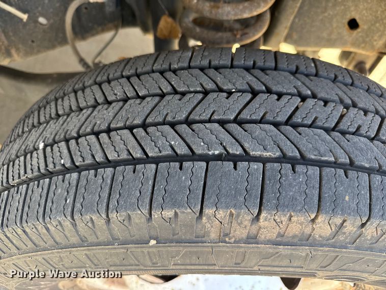 image for item FK0894 2015 Ford E350 shuttle bus