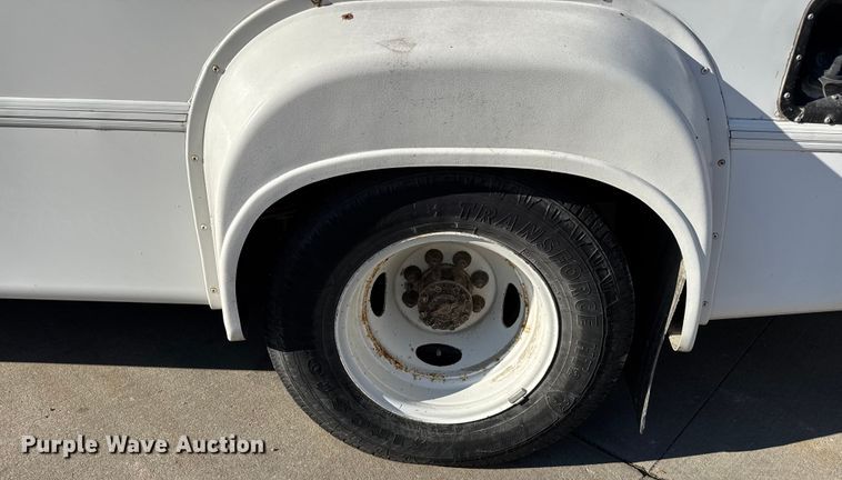 image for item FK0894 2015 Ford E350 shuttle bus