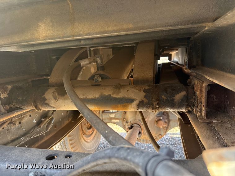 image for item HW9136 1986 Ford F800 dump truck