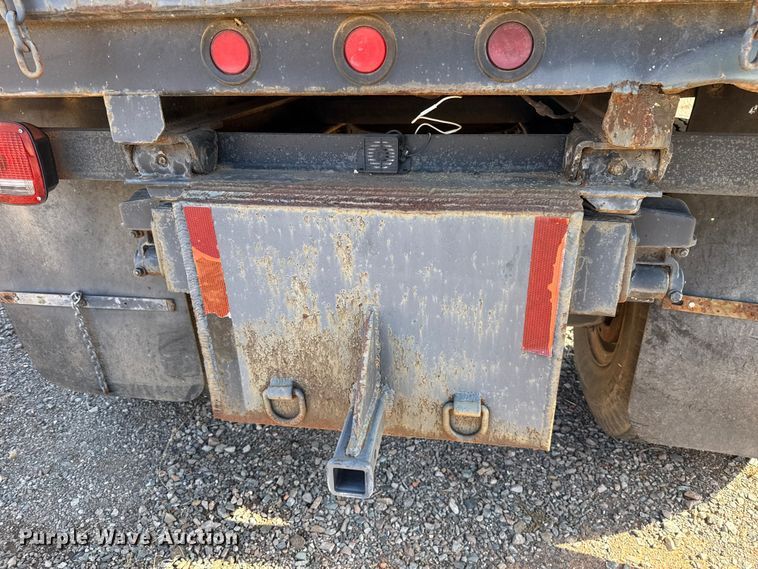 image for item HW9136 1986 Ford F800 dump truck