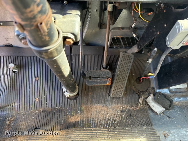 image for item HW9136 1986 Ford F800 dump truck