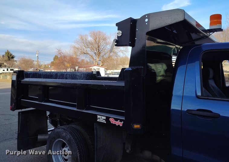 image for item IH9400 2017 Rugby HR-540 dump bed