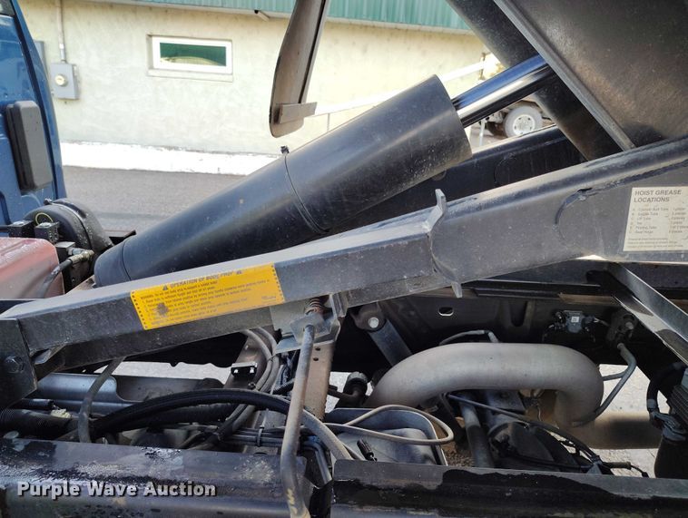 image for item IH9400 2017 Rugby HR-540 dump bed