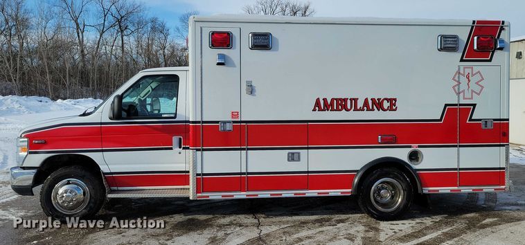 image for item NO9839 2015 Ford E450 ambulance