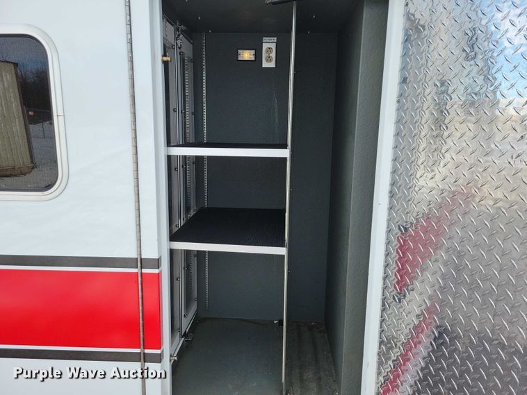 image for item NO9839 2015 Ford E450 ambulance