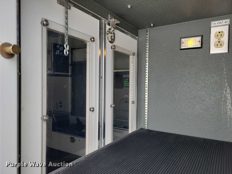 image for item NO9839 2015 Ford E450 ambulance