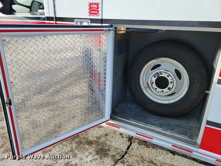 image for item NO9839 2015 Ford E450 ambulance