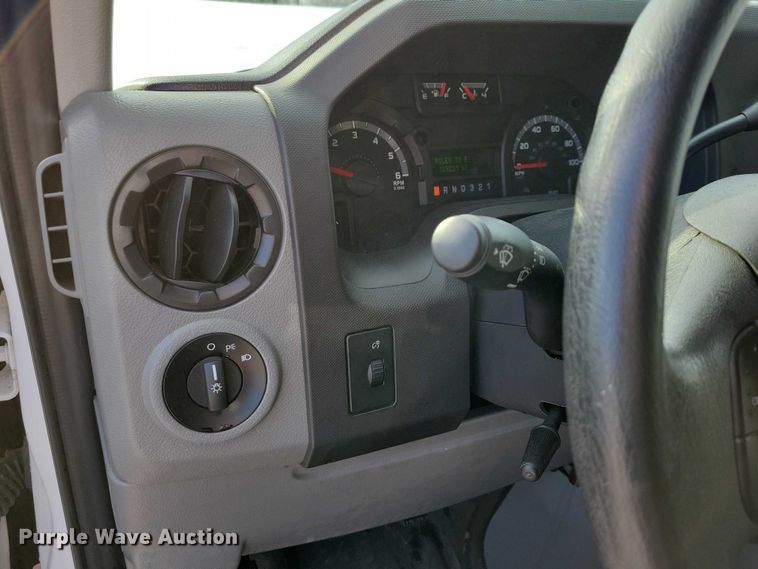 image for item NO9839 2015 Ford E450 ambulance