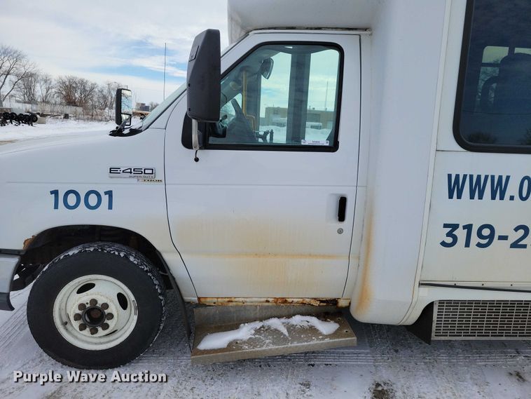 image for item NO9840 2011 ElDorado National Aerotech  E240 shuttle bus