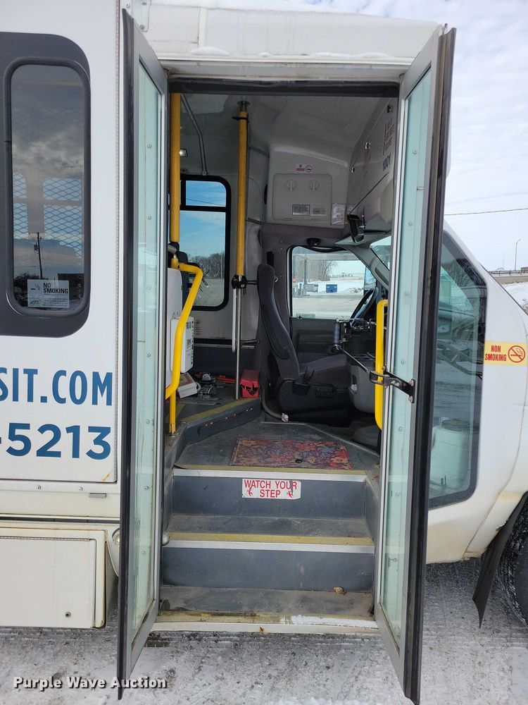 image for item NO9840 2011 ElDorado National Aerotech  E240 shuttle bus