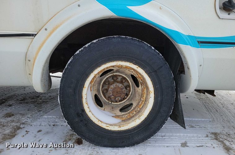 image for item NO9840 2011 ElDorado National Aerotech  E240 shuttle bus