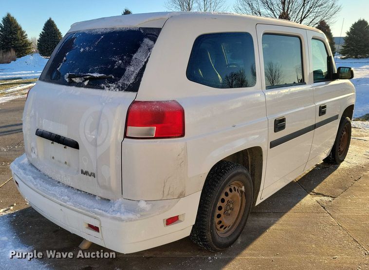 image for item NO9841 2014 MV1 handicap accessible van