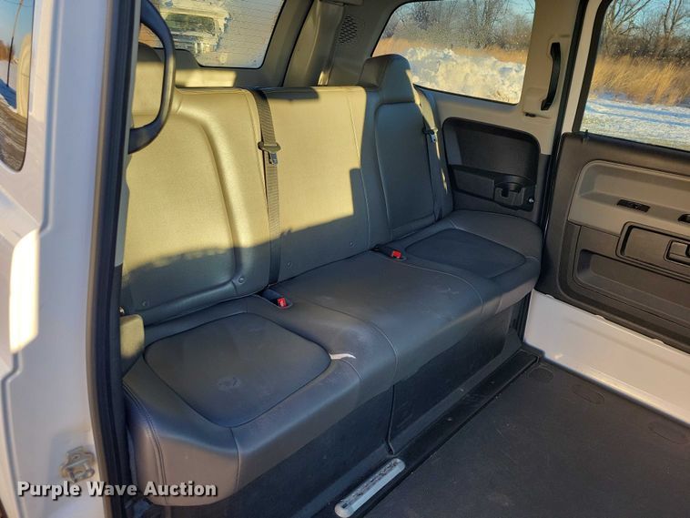 image for item NO9841 2014 MV1 handicap accessible van