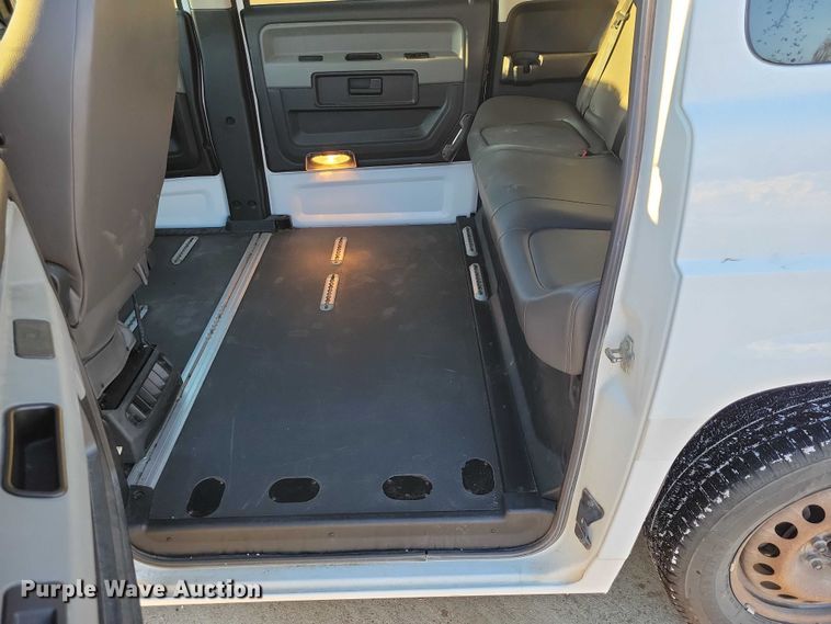 image for item NO9841 2014 MV1 handicap accessible van
