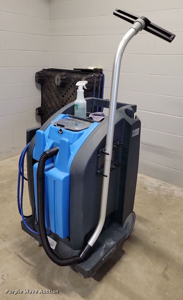 image for item NO9857 Trident CC17XP wet spray vacuum